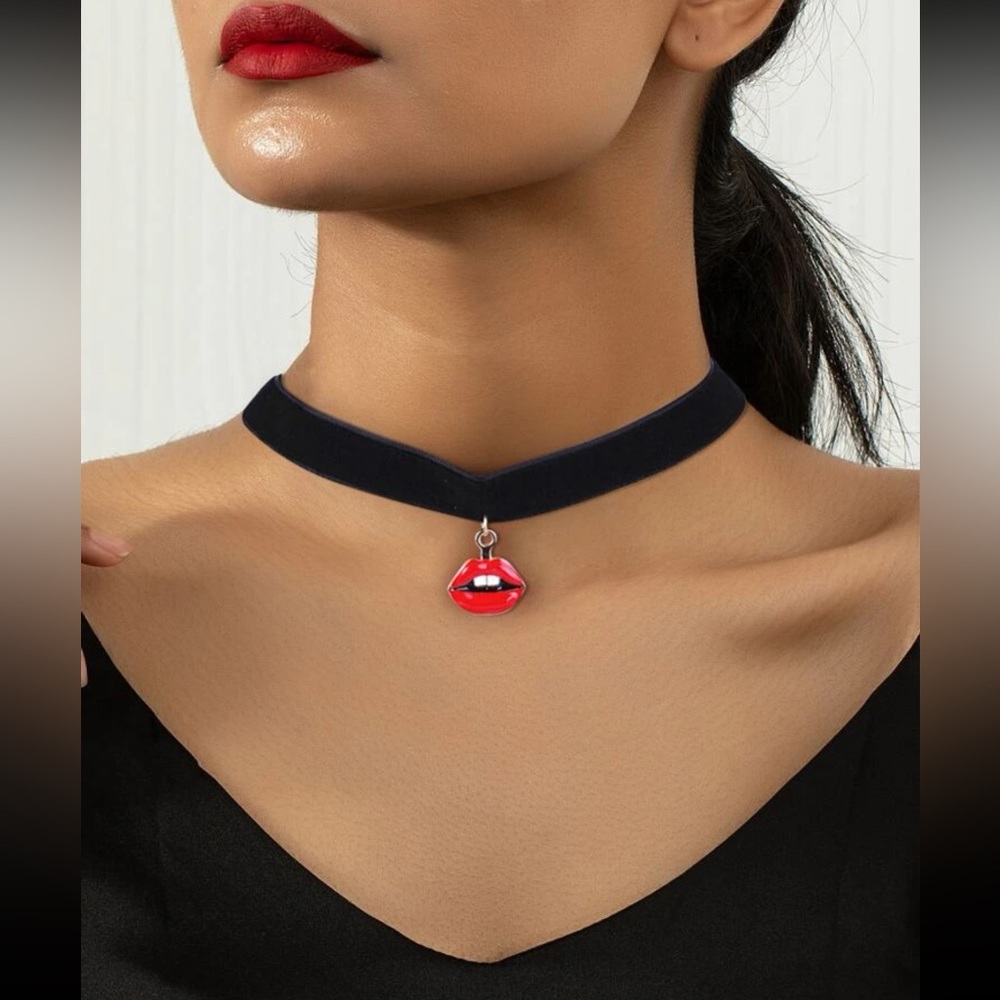 ๐ Awesome Sexy Mouth Lips Choker ๐